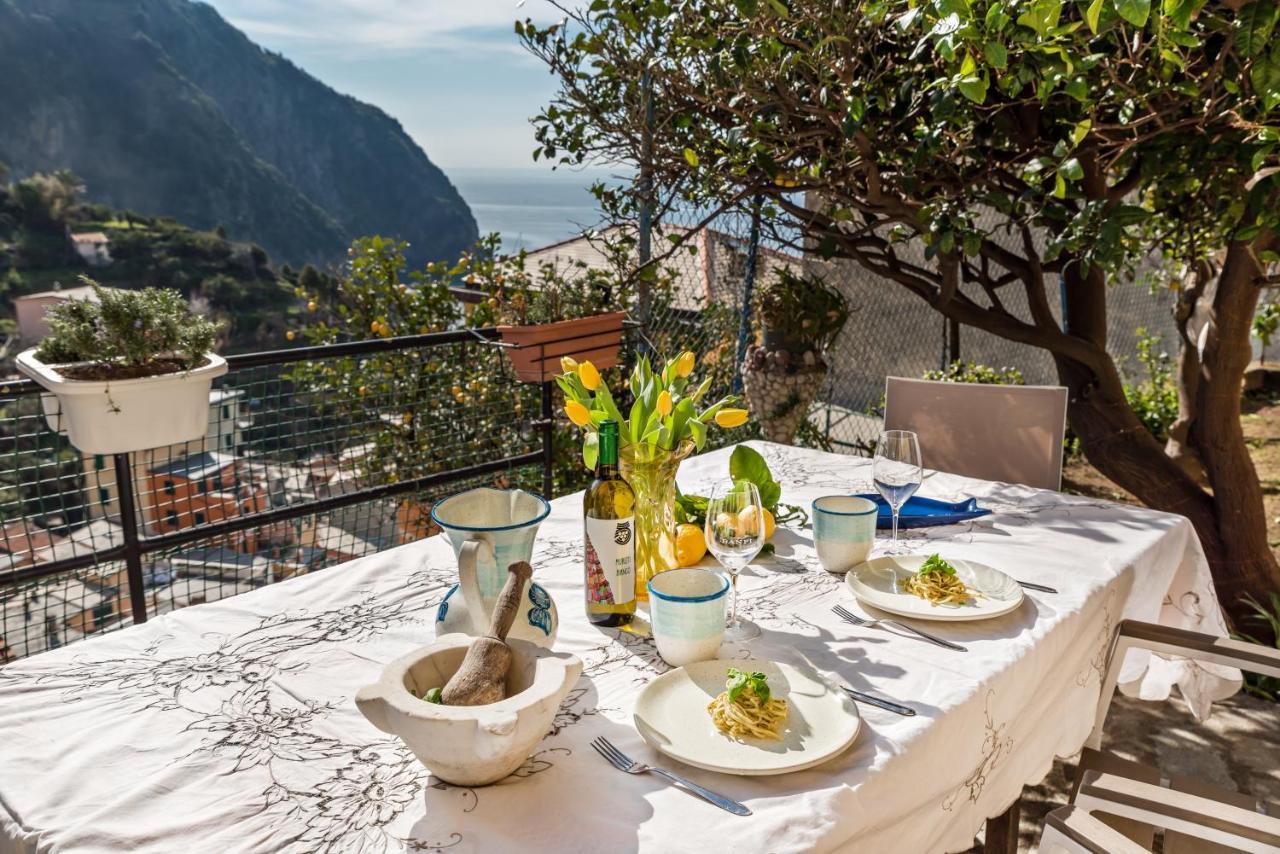 Апартаменты Villino Caterina House: Big Terrace Seaview Риомаджиоре Экстерьер фото